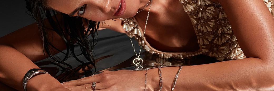 Hot Diamonds Banner