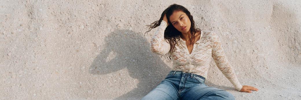 Anthropologie Banner